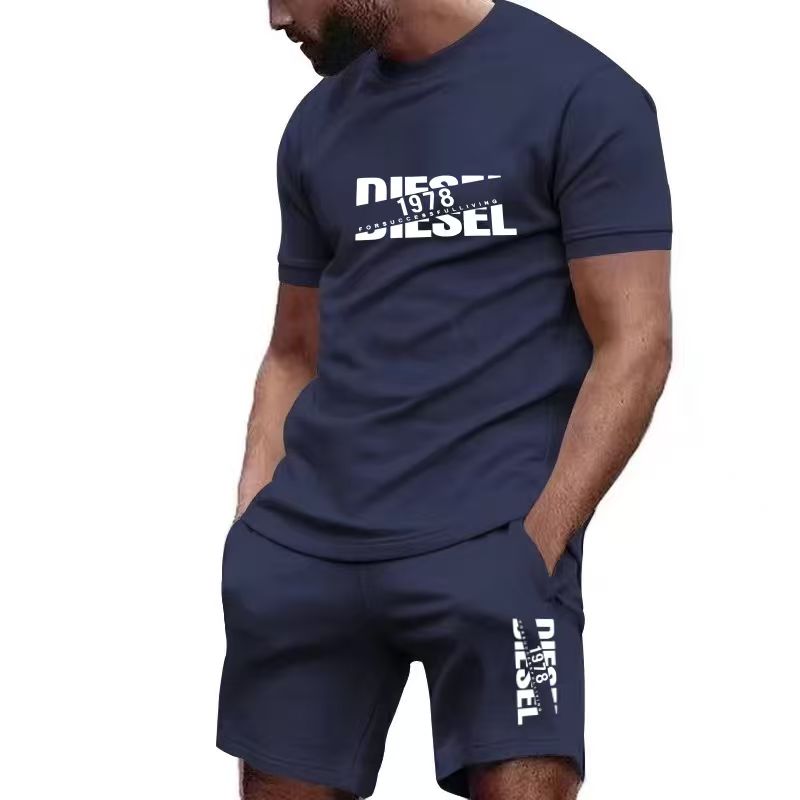 Men'S Fashion Essentials - Setelan kaos dan celana pendek pria